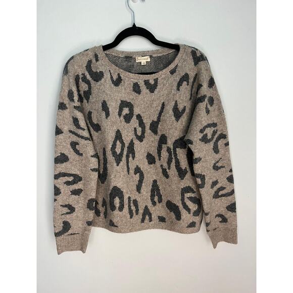 Hem & Thread Leopard Print Sweater Women Small Taupe Gray Pullover Fuzzy Knit - Picture 1 of 7